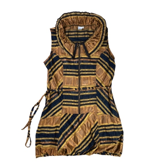liberty Tops - Ruffle Collar Sleeveless Striped Statement Top Black Brown Size Medium Bold Chic
